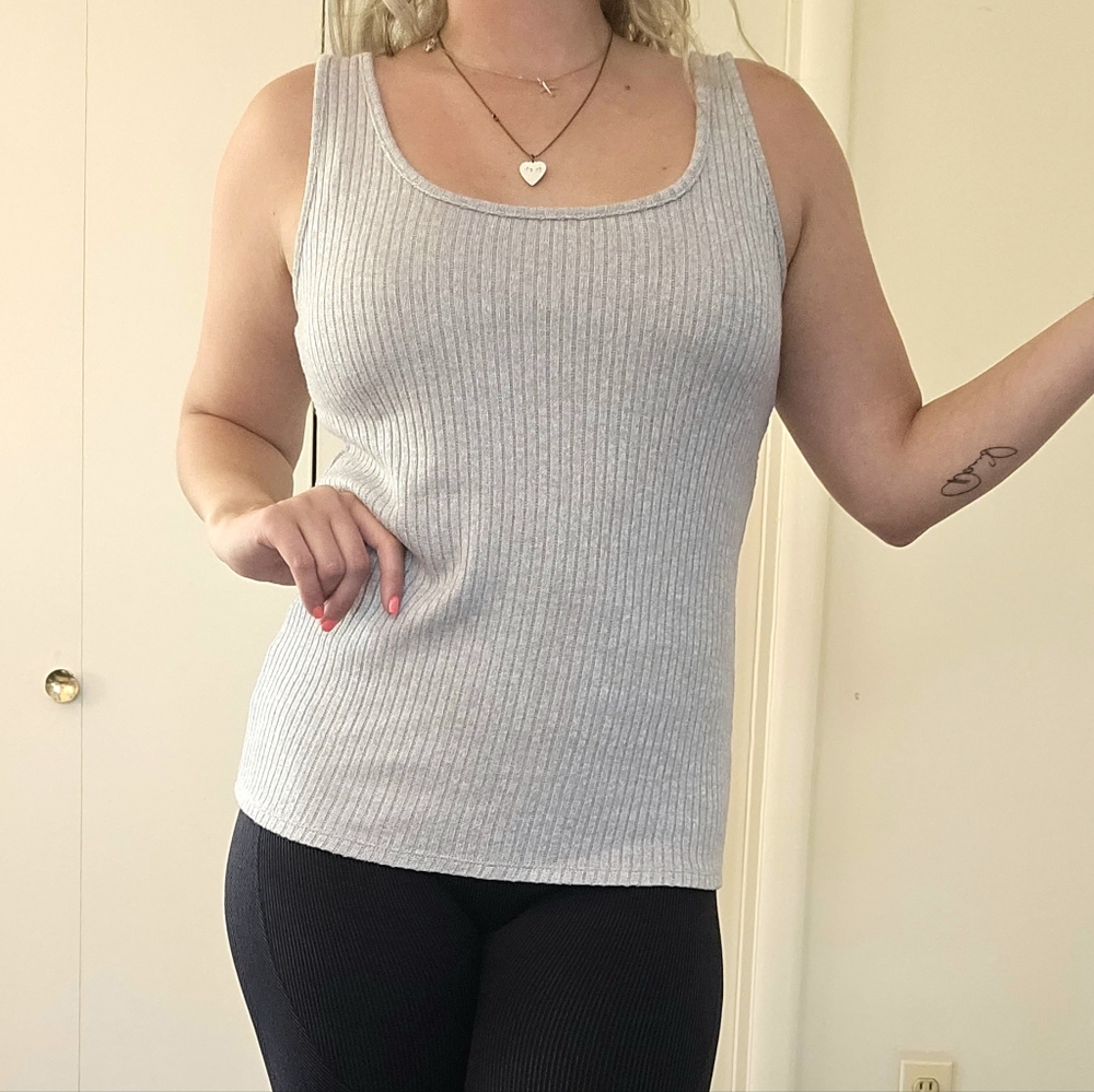 Ribbed Tank Top - Picture 2 of 2